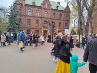 Ewangelizacja przed pomnikiem Najświętszego Zbawiciela